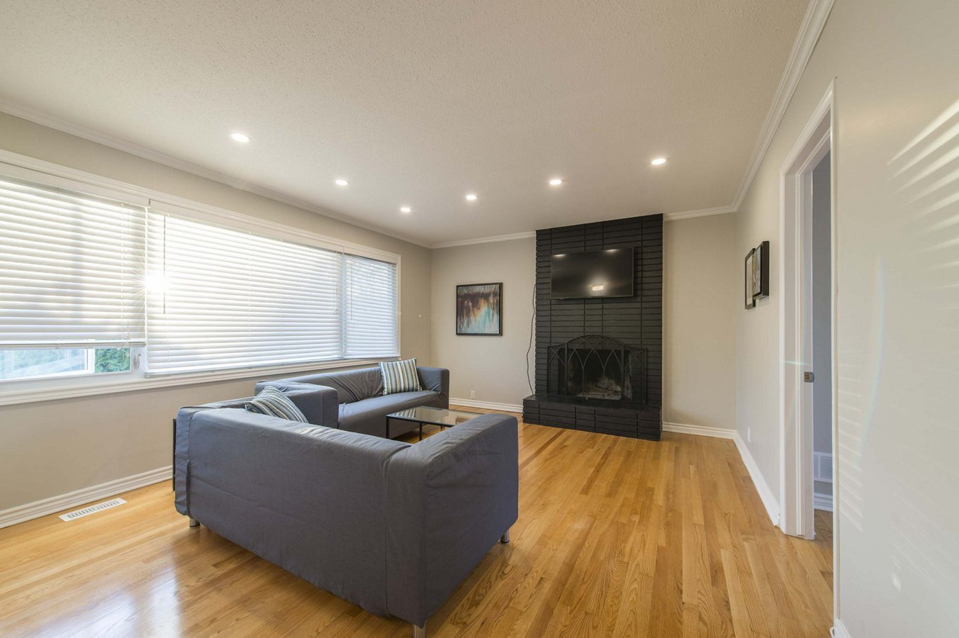 107 Hilliard Avenue - Photo 2