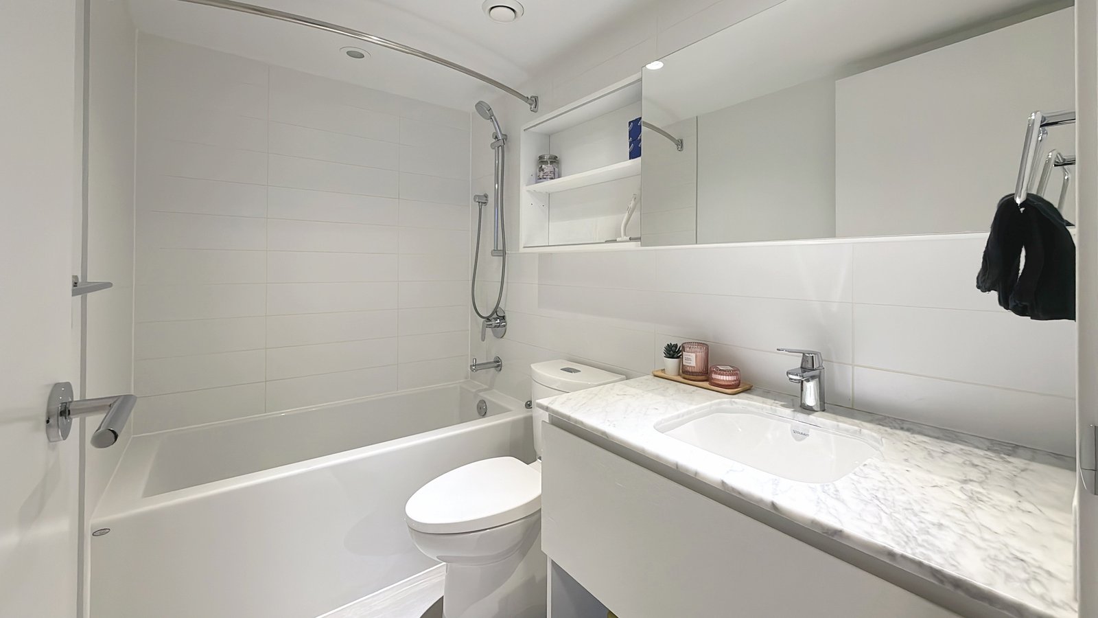 908 Quayside Drive - Photo 10