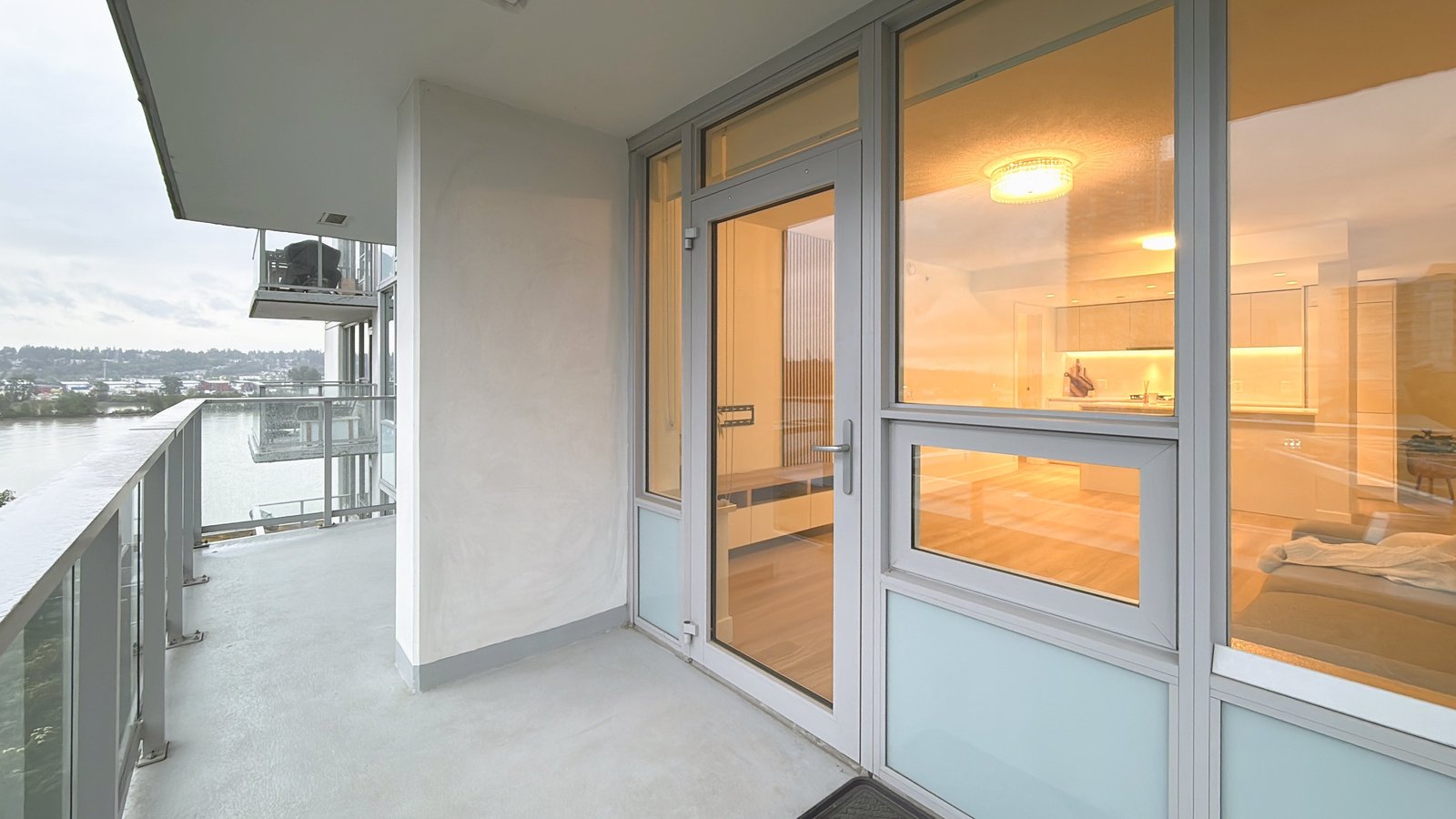 908 Quayside Drive - Photo 20