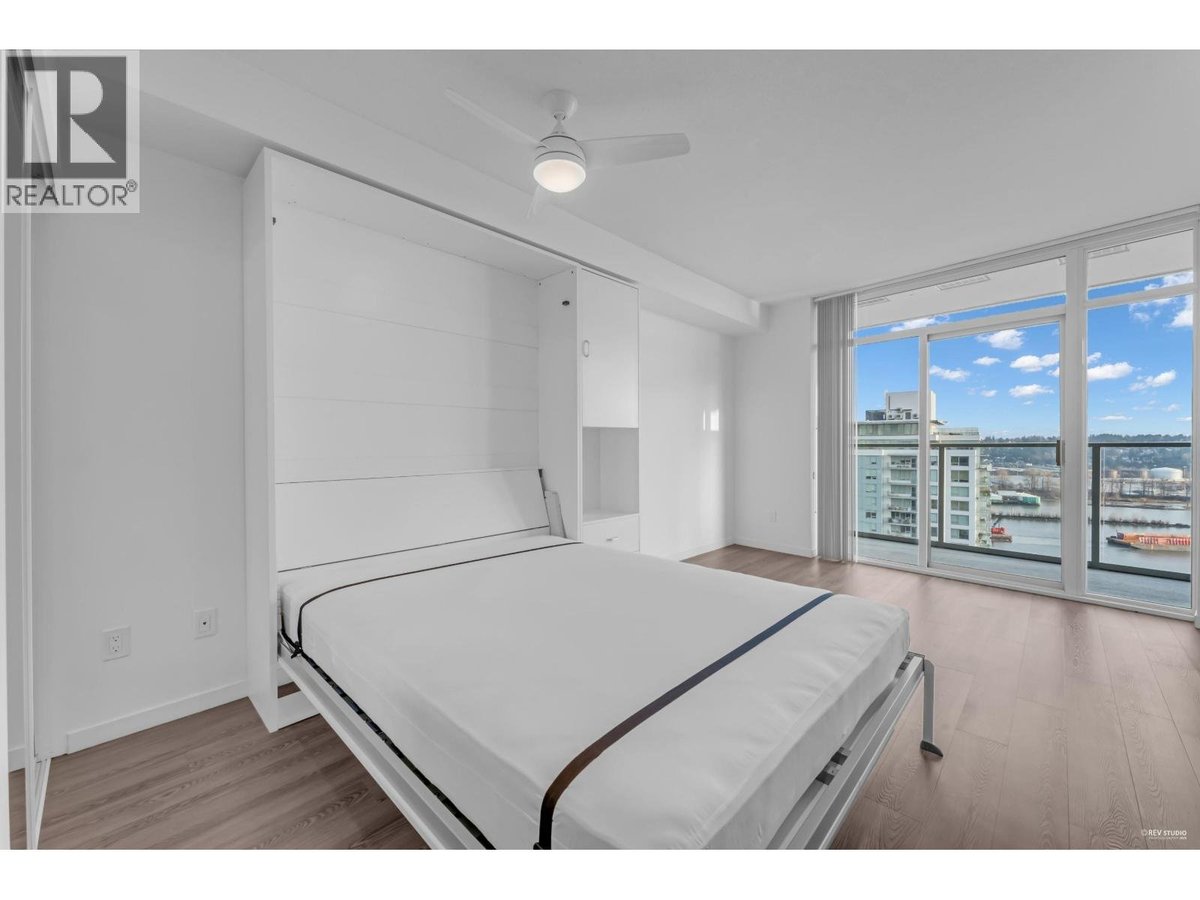 2704 900 CARNARVON STREET - Photo 2