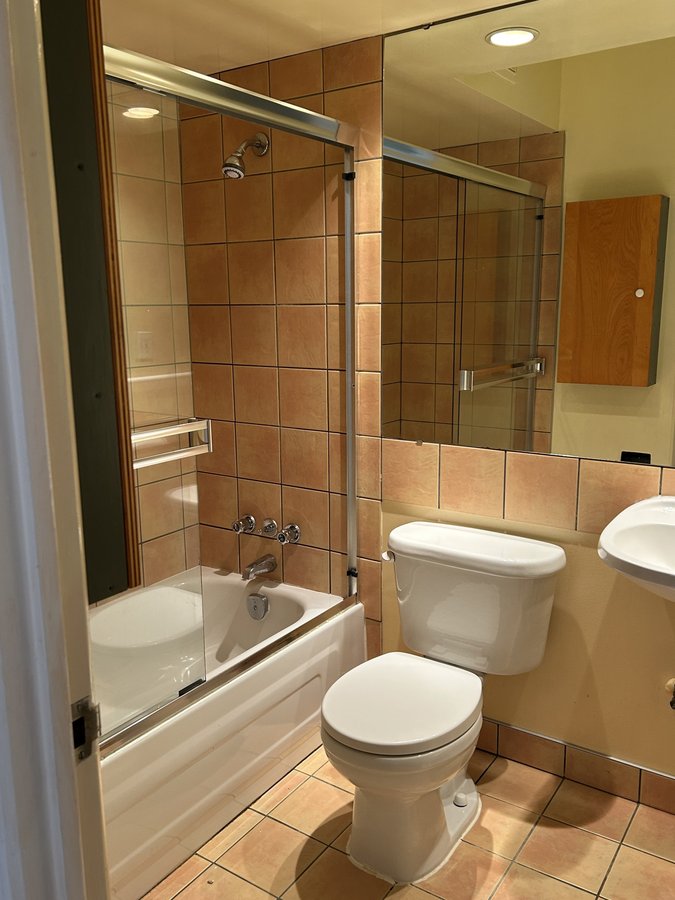 403 Agnes Street - Photo 5