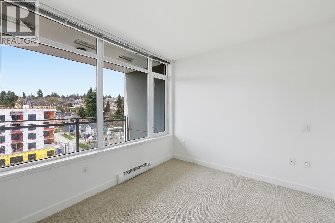 902 200 NELSON CRESCENT - Photo 4