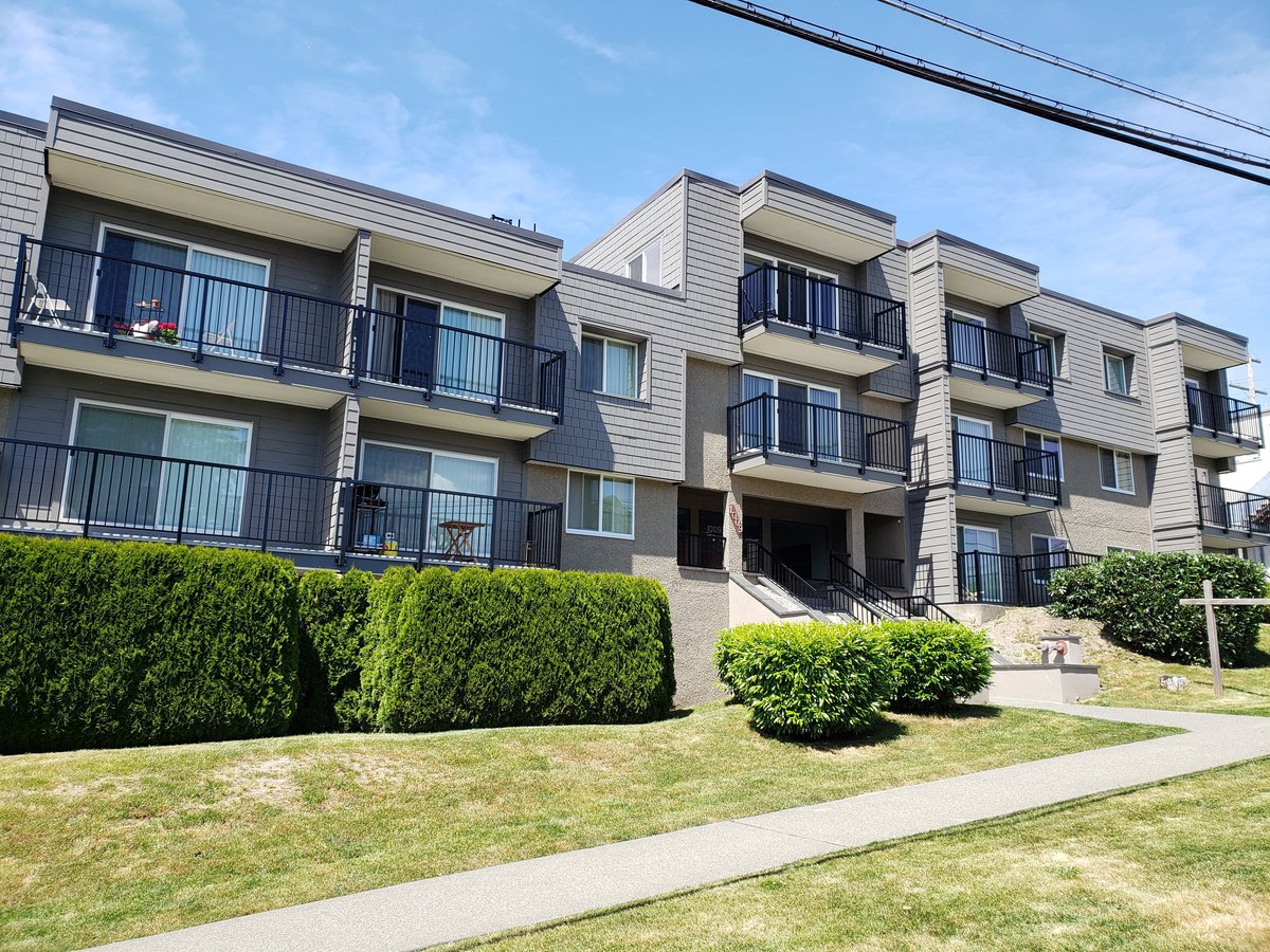 1009 3rd Avenue - Photo 8