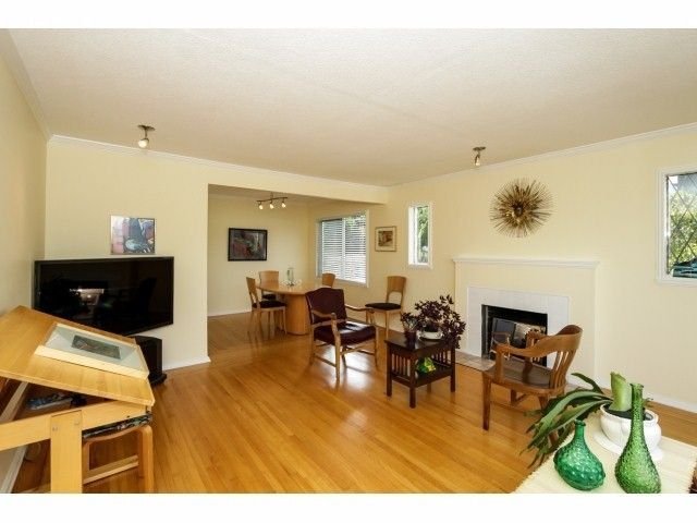 844 Burnaby Street - Photo 4