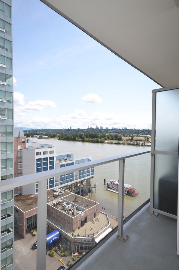 988 Quayside Drive - Photo 7