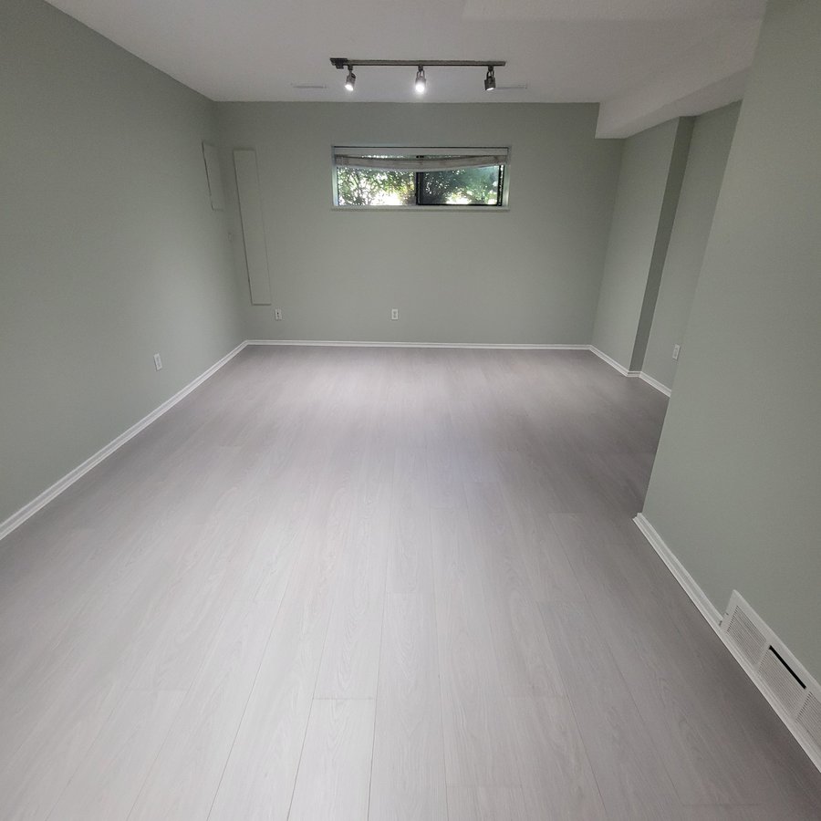 324 Alberta Street - Photo 2