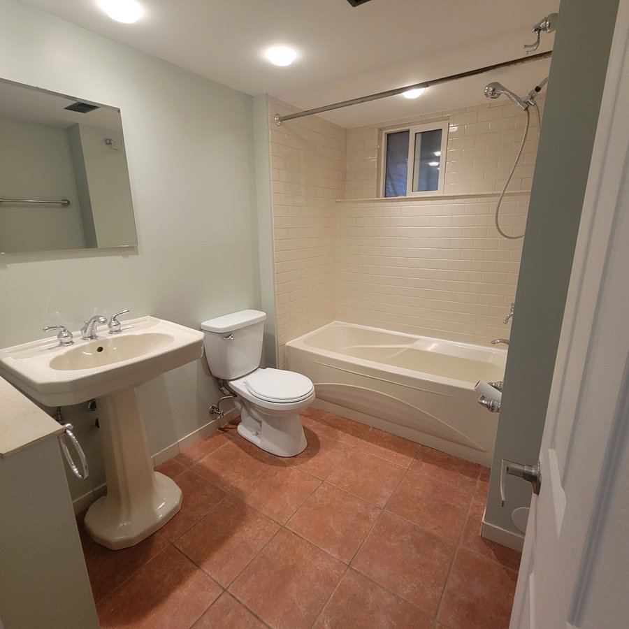 324 Alberta Street - Photo 3