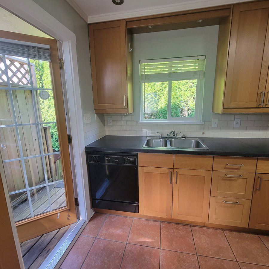 324 Alberta Street - Photo 5
