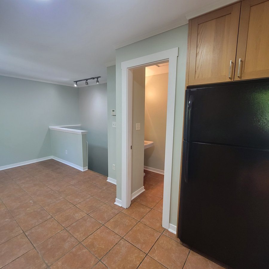324 Alberta Street - Photo 9