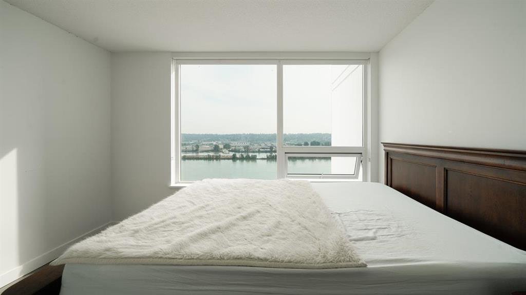 908 Quayside Drive - Photo 11