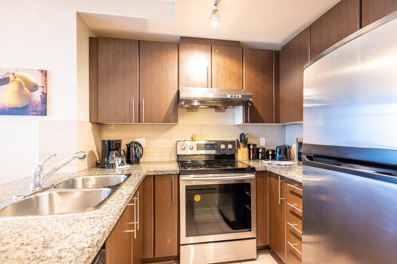 892 Carnarvon Street - Photo 8