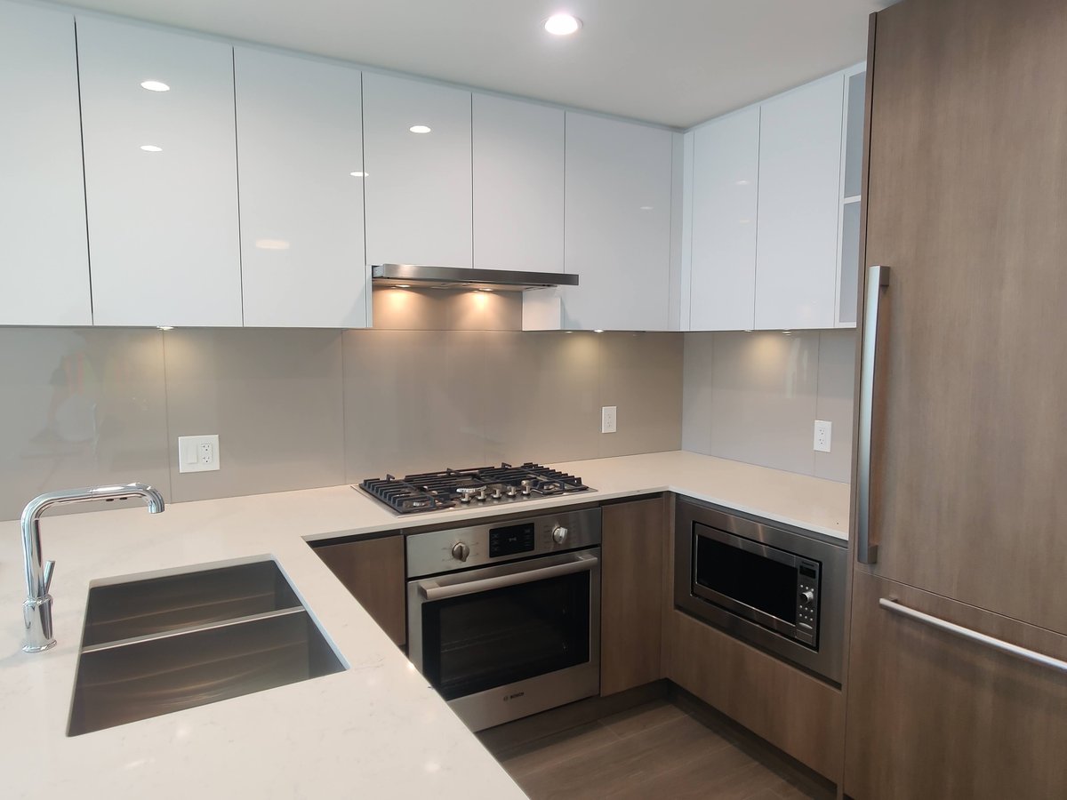 618 Carnarvon Street - Photo 3