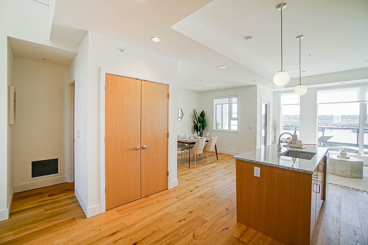 250 Columbia Street - Photo 4