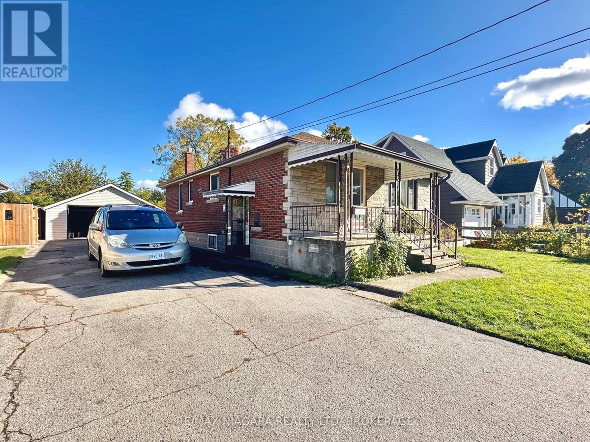 6376 CARLTON AVENUE - Photo 2