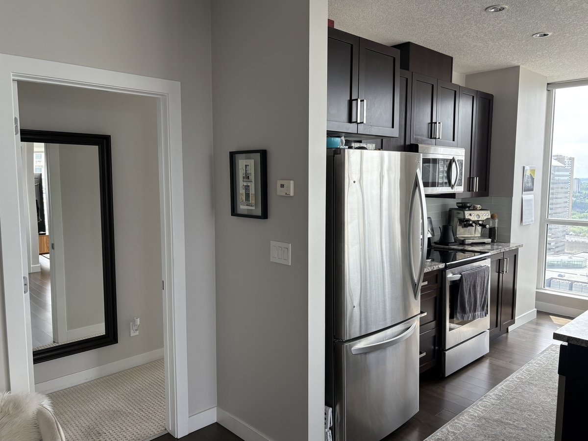 10238 103 Street Northwest - Photo 5