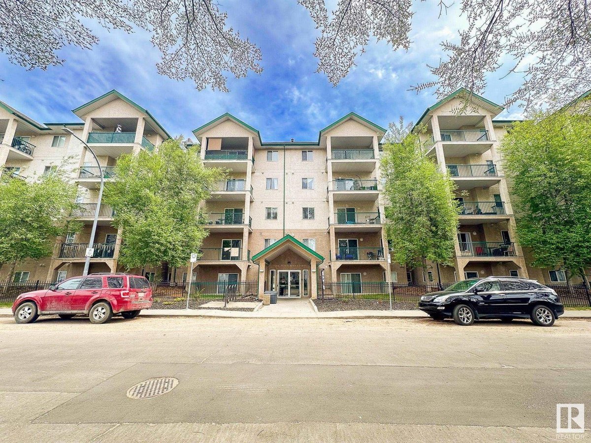 11325 83 Street Northwest - Photo 18