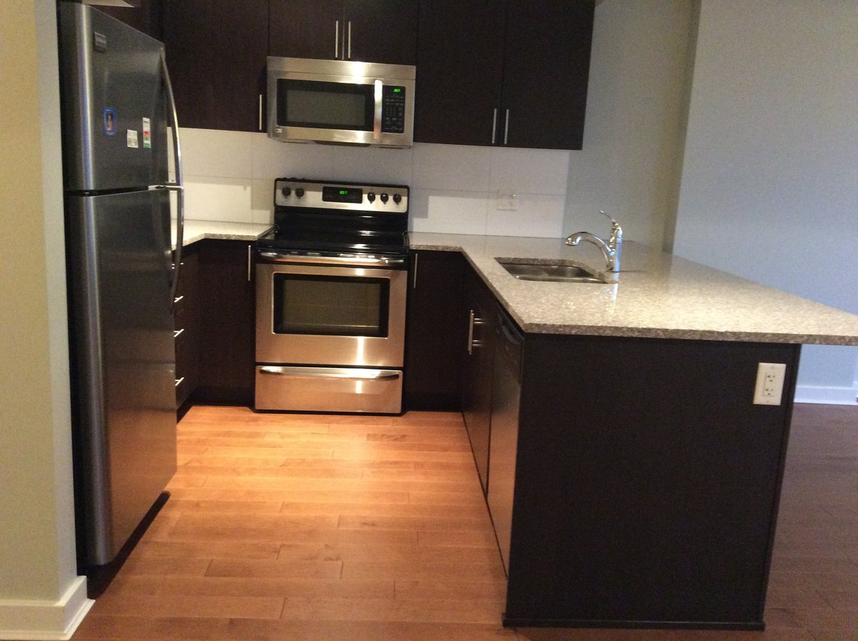 10152 104 Street Northwest - Photo 6