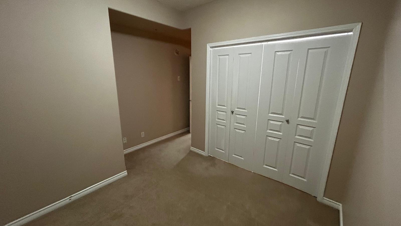 10319 111 Street Northwest - Photo 4