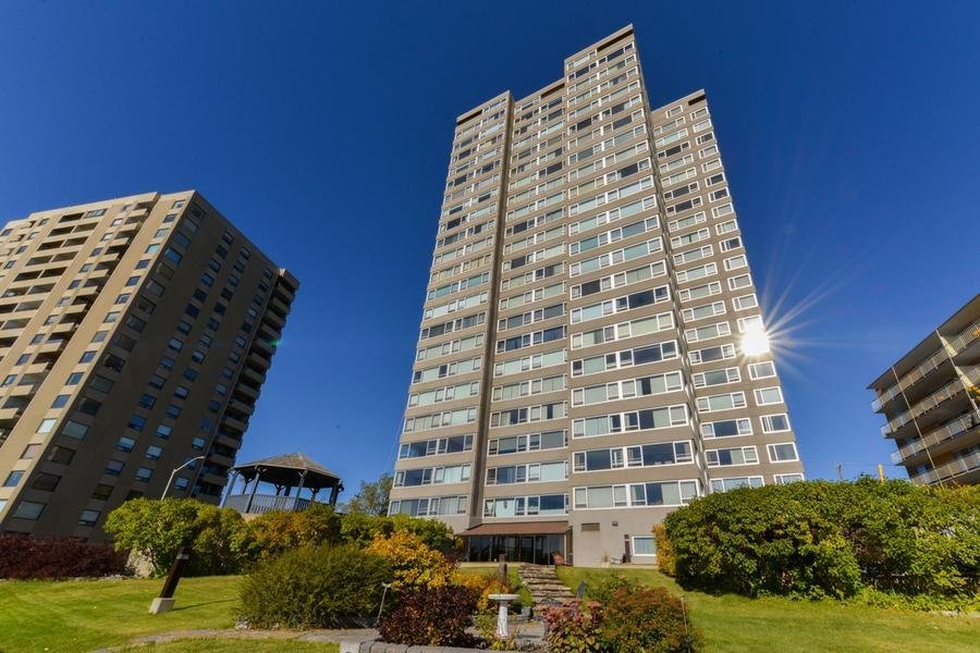 10011 123 Street Northwest - Photo 1