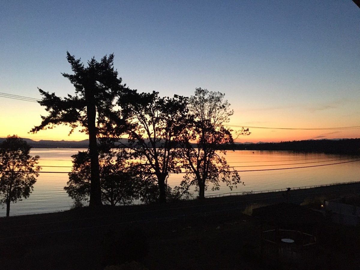 Rentals.ca North Saanich Apartments, Condos and Houses For Rent