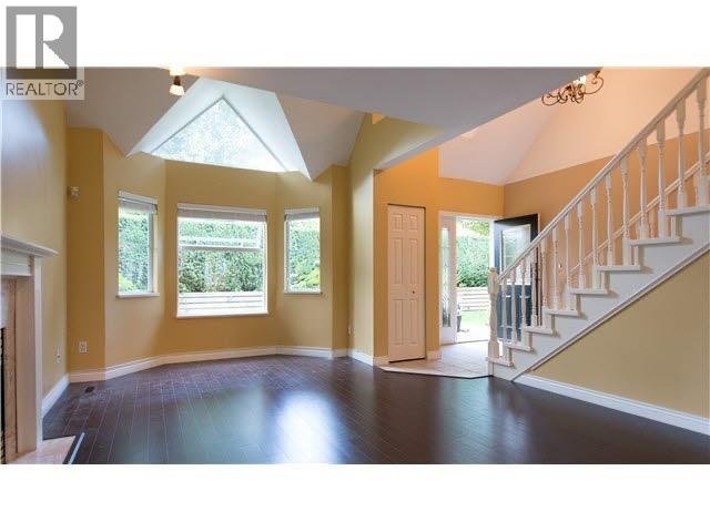 1 245 E 5TH STREET - Photo 4