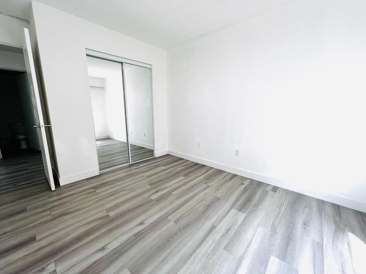 315 1st Street East - Photo 12