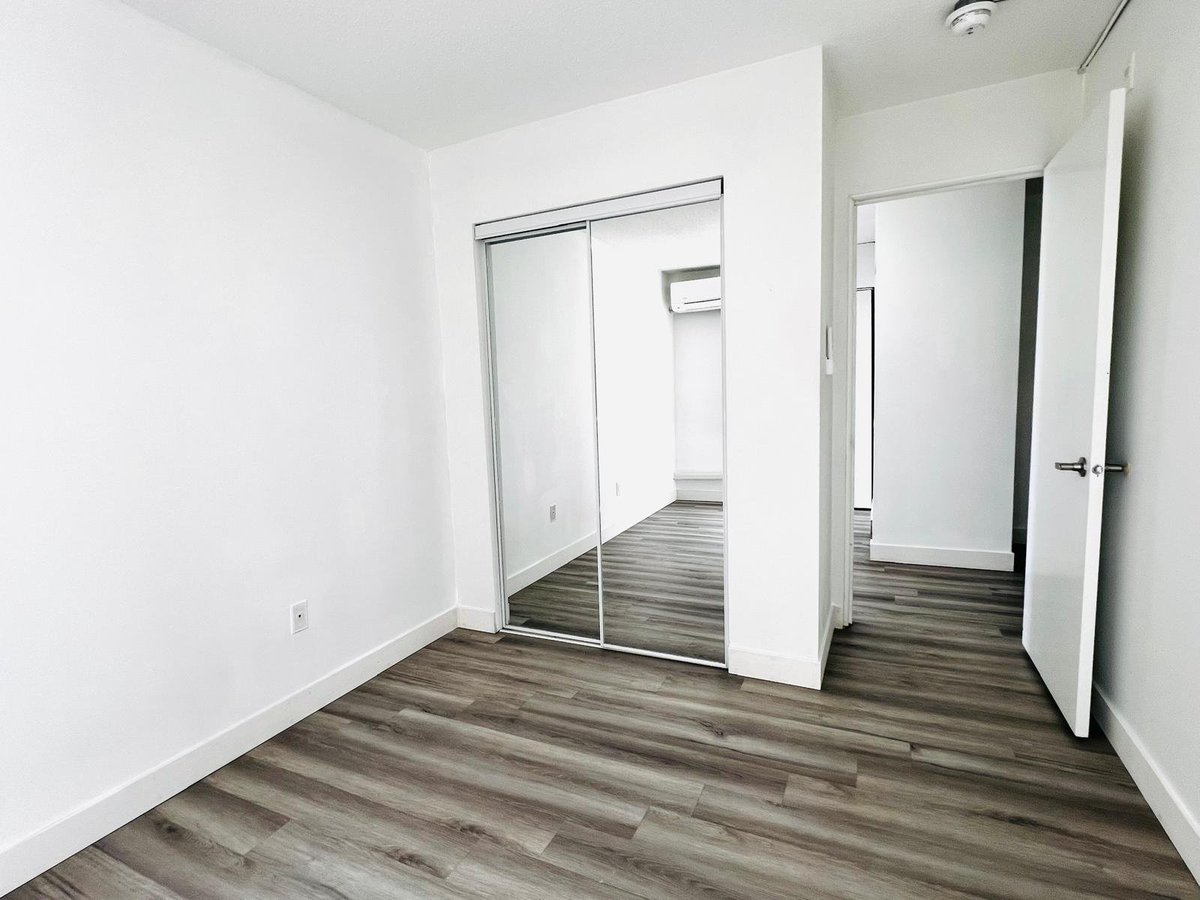 315 1st Street East - Photo 14