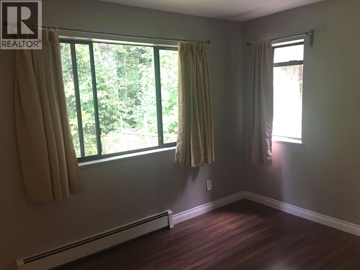 1634 DEEP COVE ROAD - Photo 4