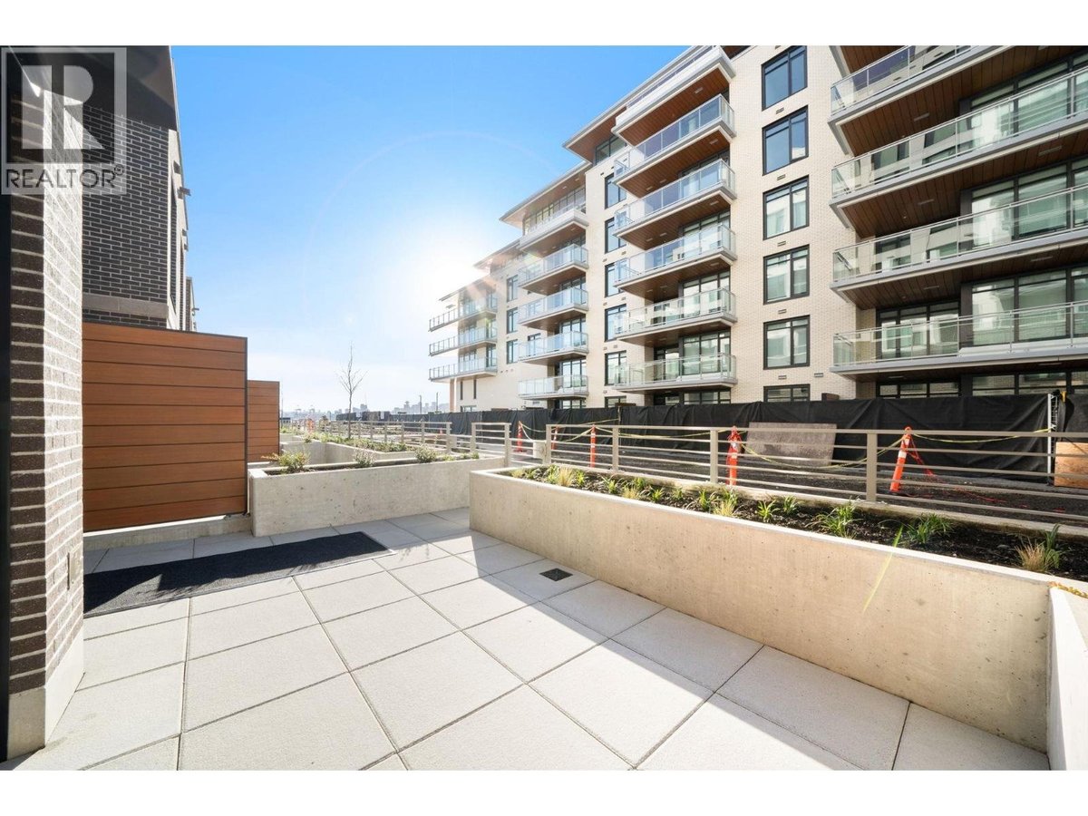 117 755 HARBOURSIDE DRIVE - Photo 4