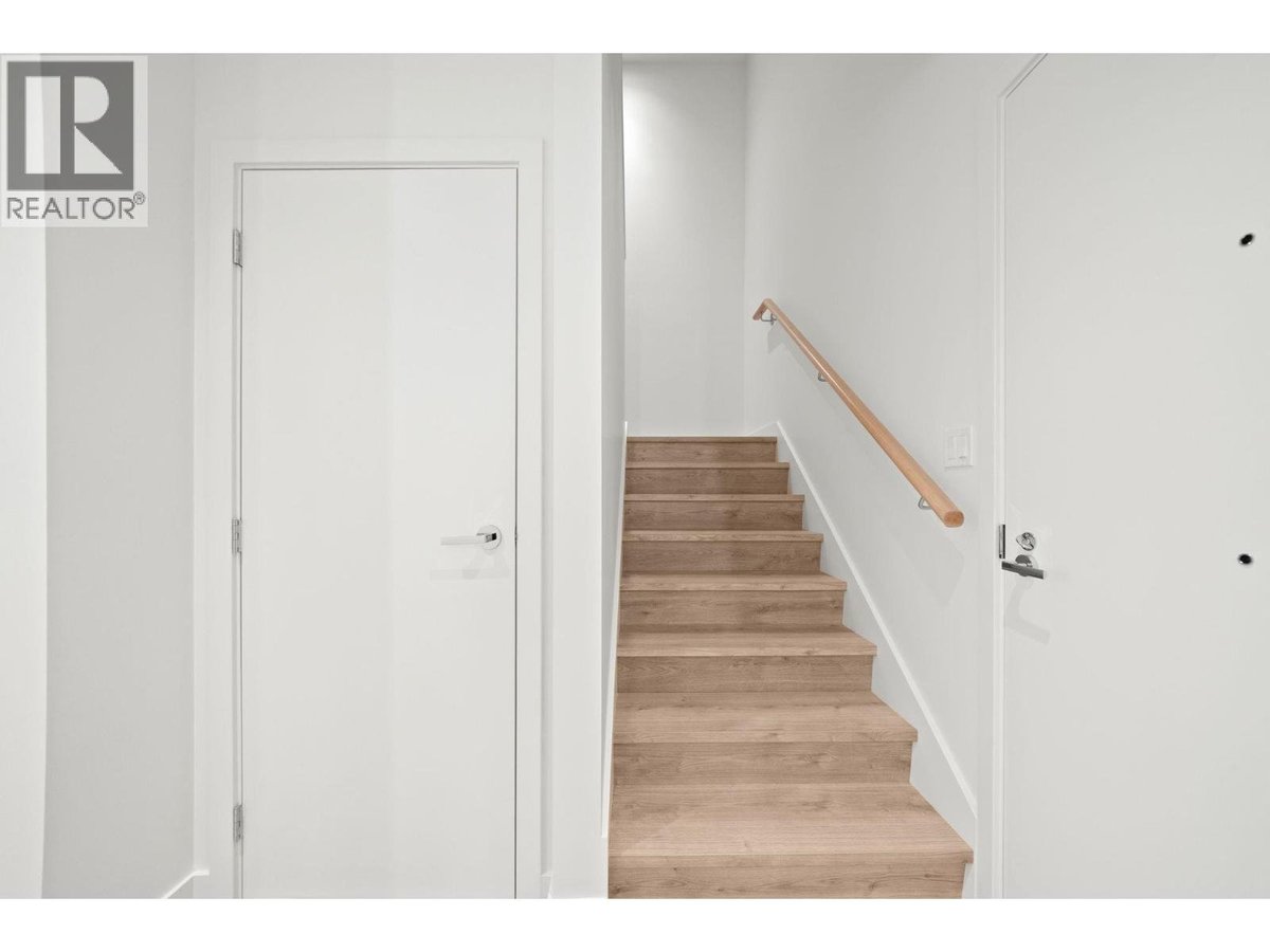 117 755 HARBOURSIDE DRIVE - Photo 19
