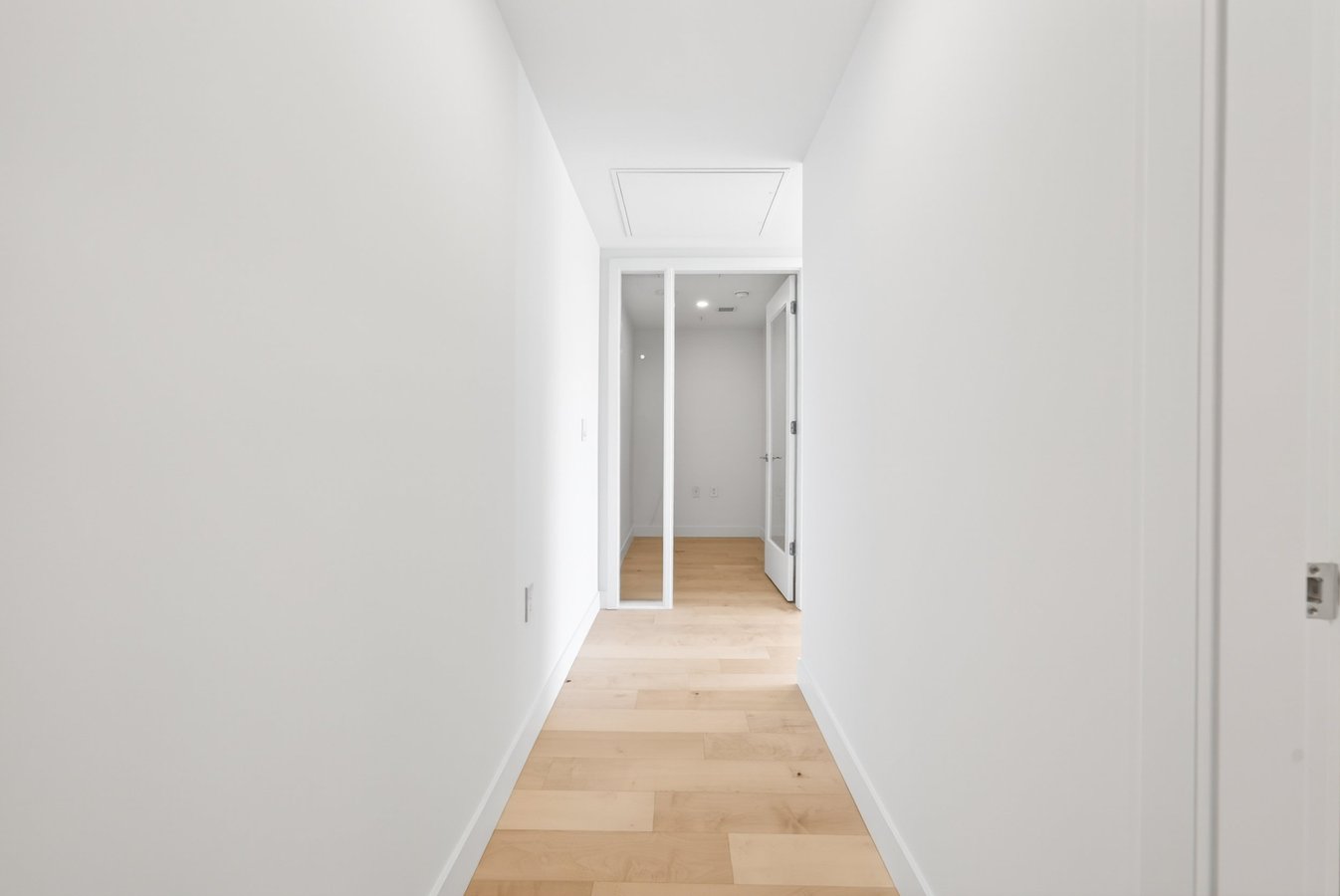 135 13th Street East - Photo 2