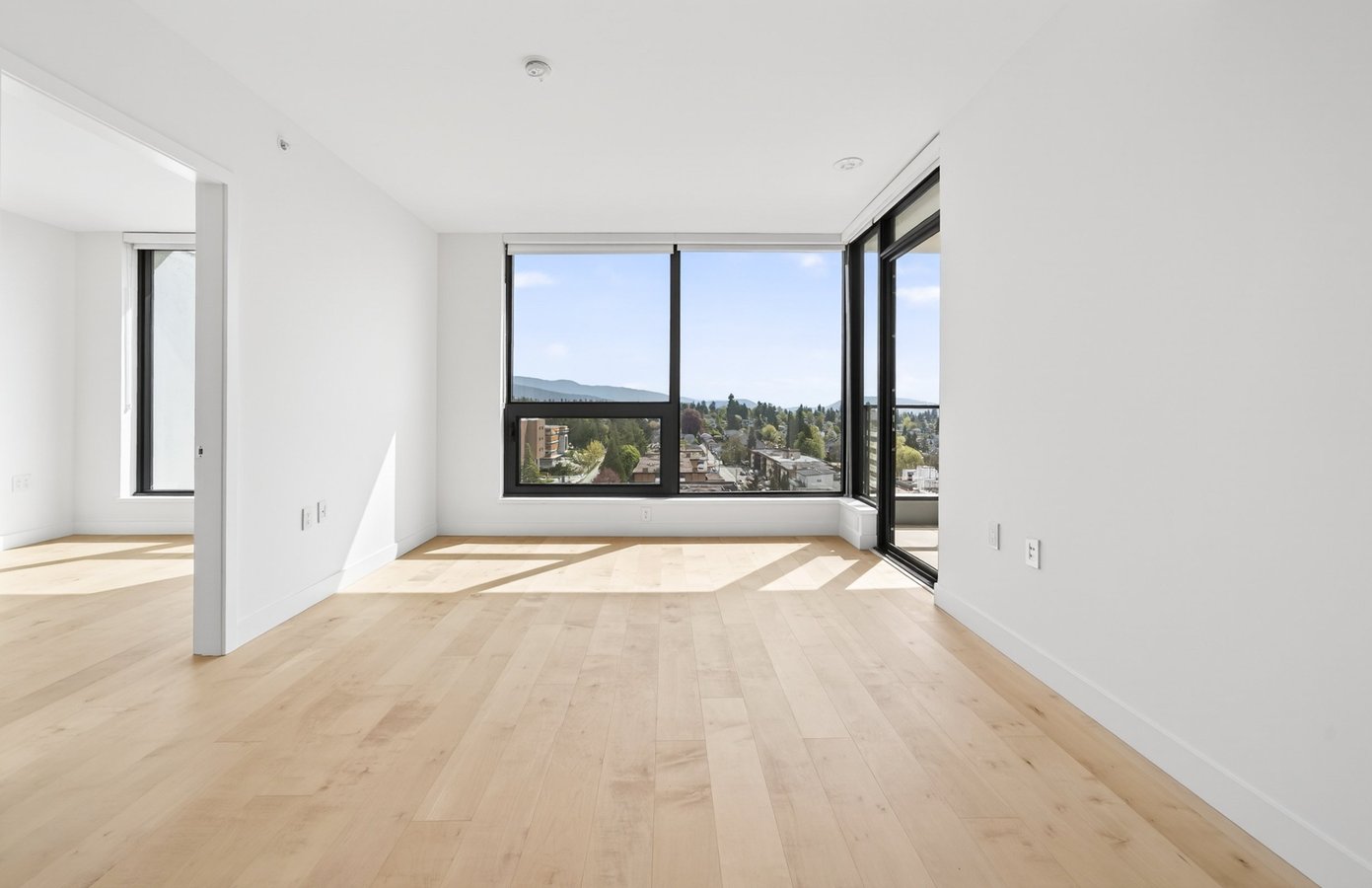 135 13th Street East - Photo 11