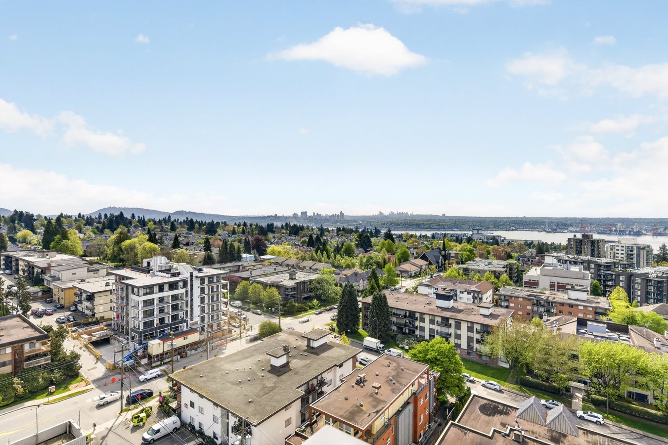 135 13th Street East - Photo 13