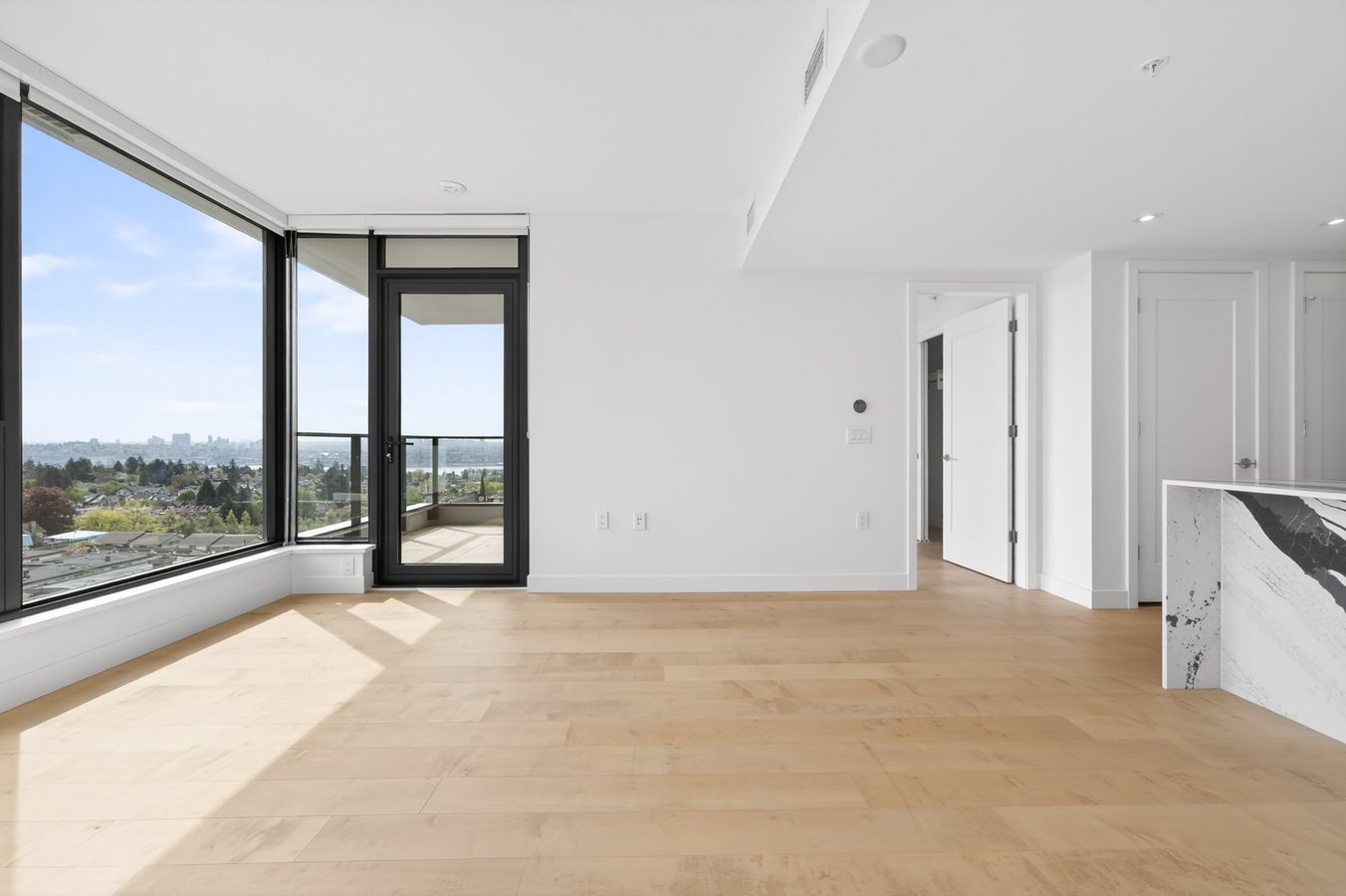 135 13th Street East - Photo 15