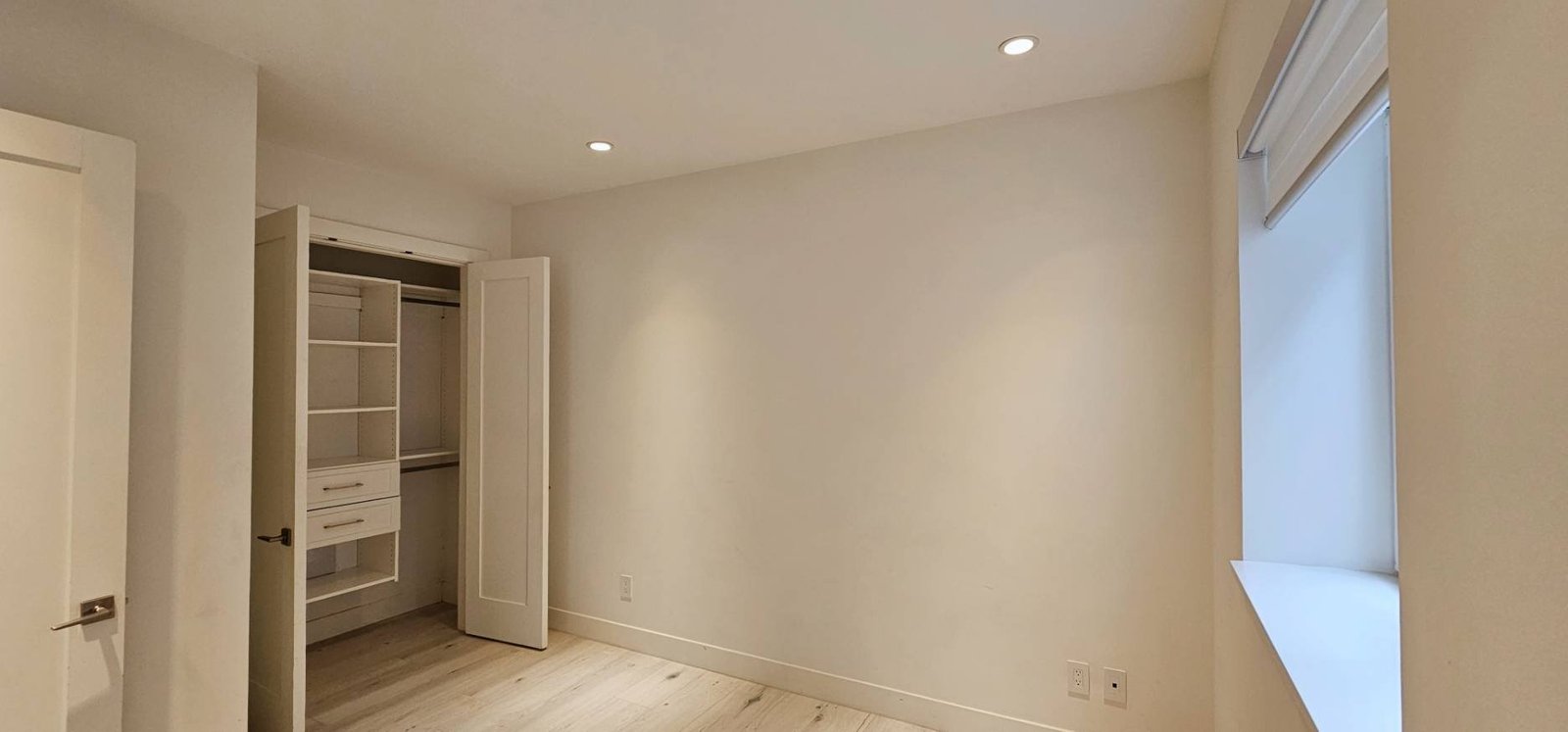 1075 Belvedere Drive - Photo 7