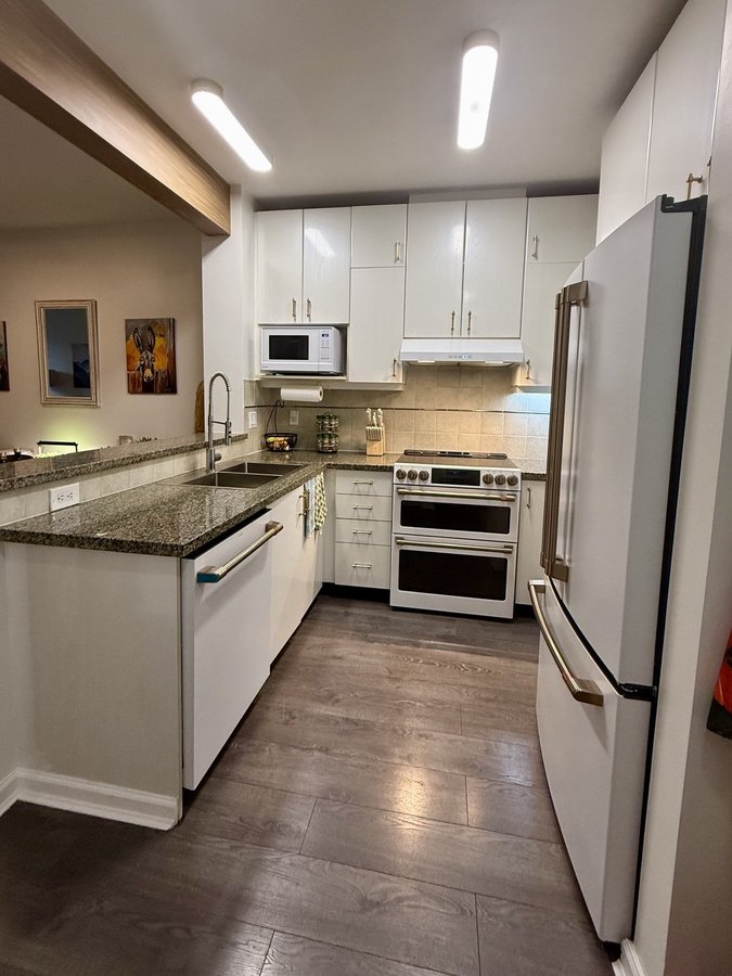 580 Raven Woods Drive - Photo 4