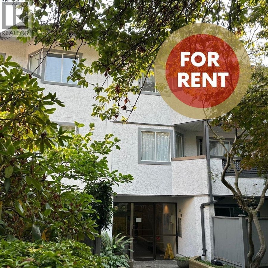 209 809 W 16TH STREET - Photo 1