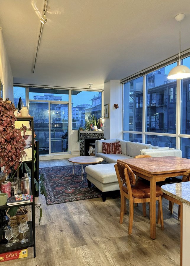 138 East Esplanade - Photo 1