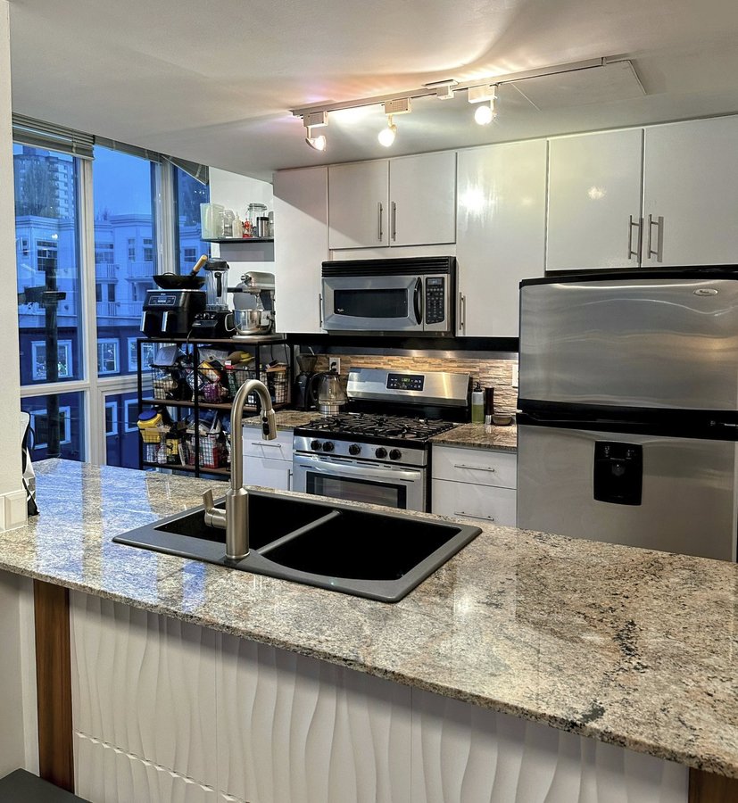 138 East Esplanade - Photo 5