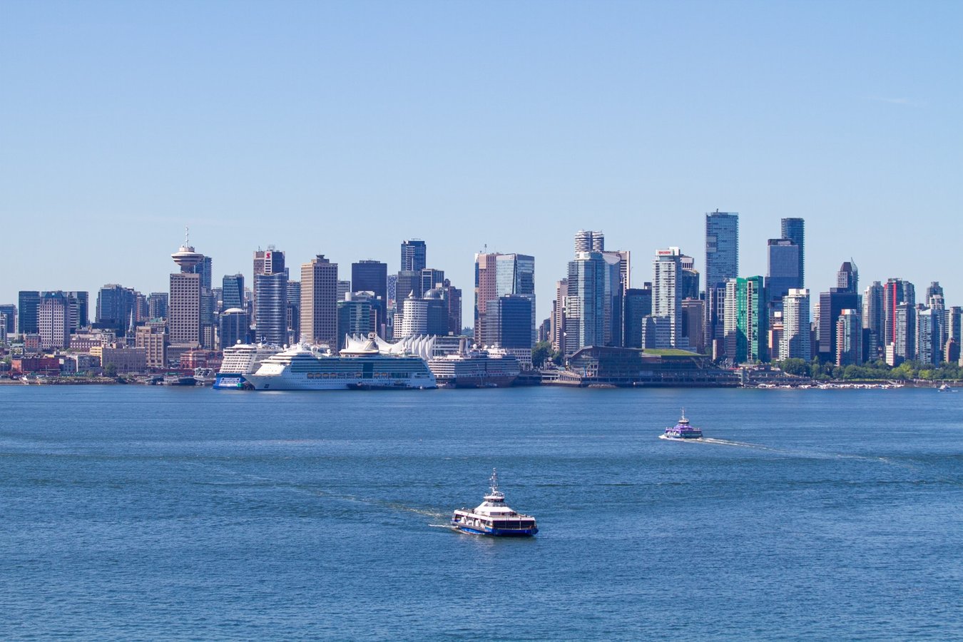 133 East Esplanade - Photo 2