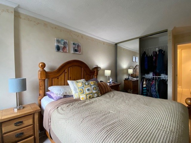 2012 Fullerton Avenue - Photo 6