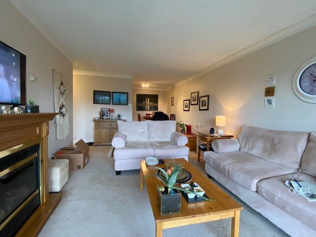 2012 Fullerton Avenue - Photo 1