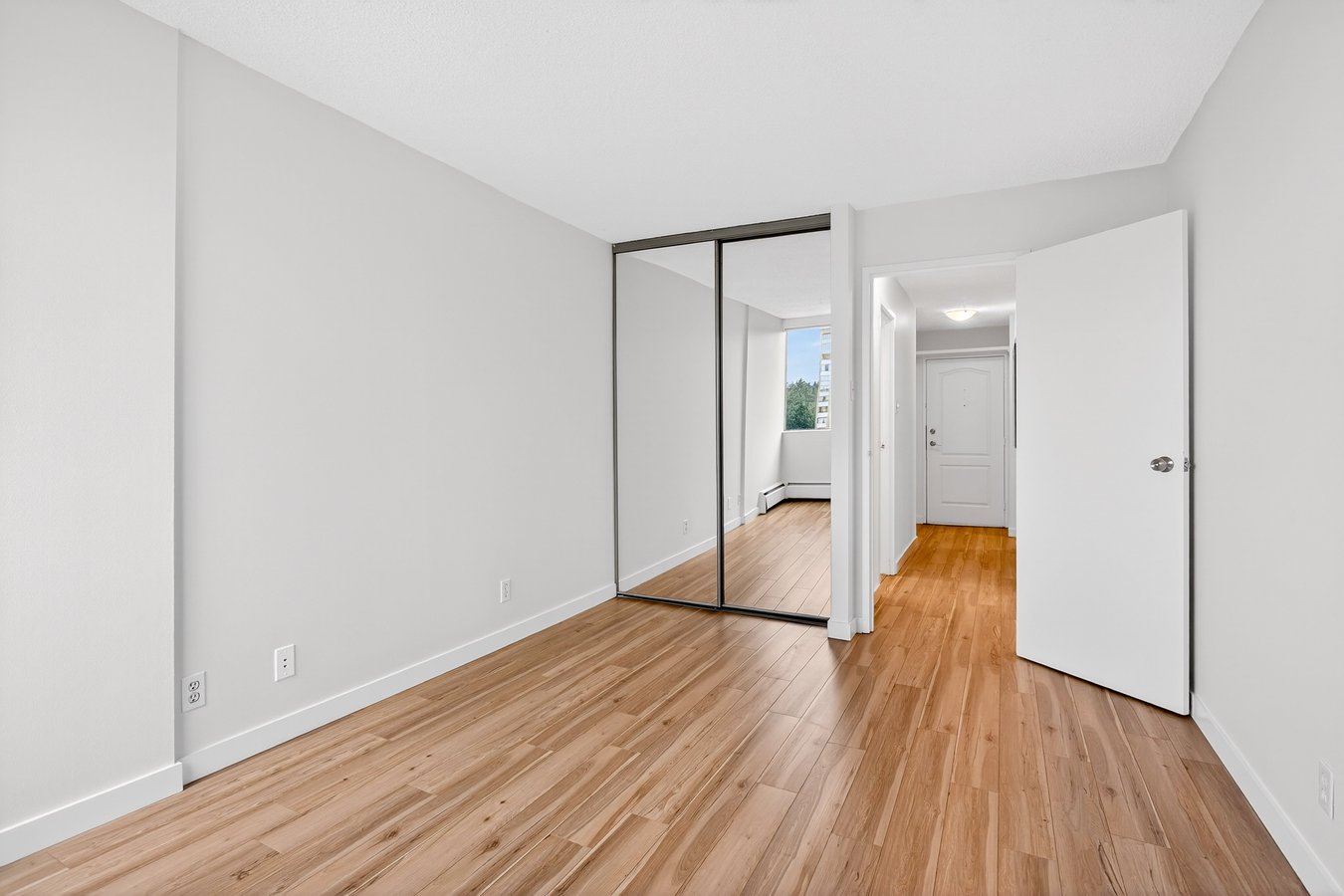 2016 Fullerton Avenue - Photo 11