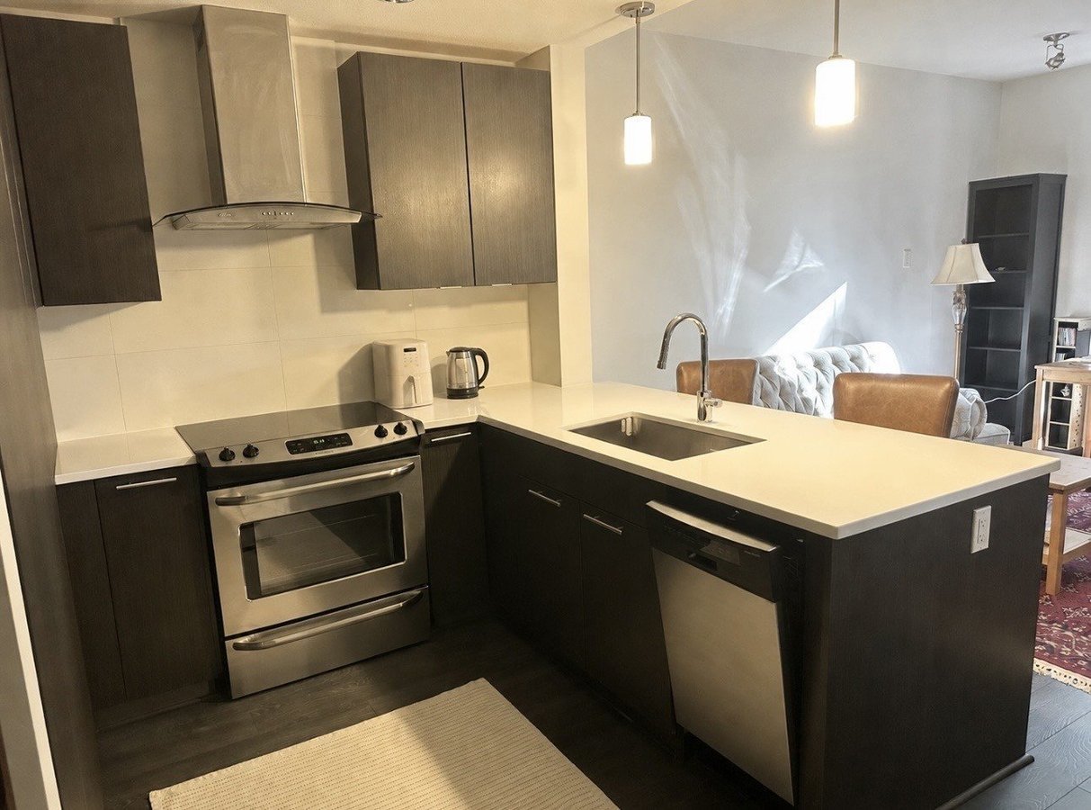 733 3rd Street West - Photo 2