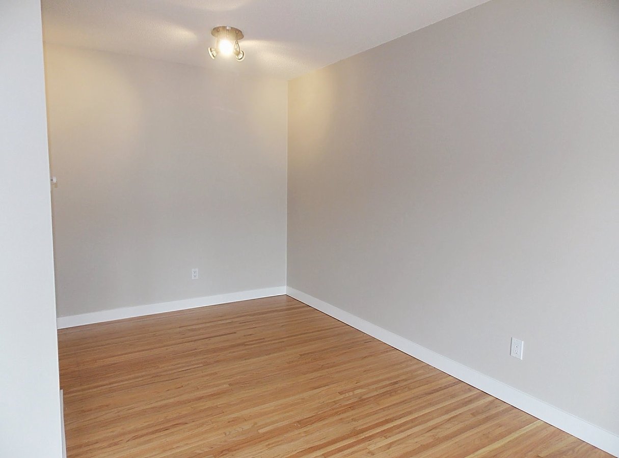 121 West 20th Street - Photo 12