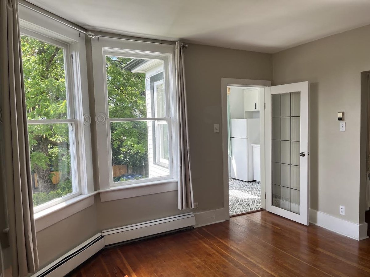 362 10th Street East - Photo 10