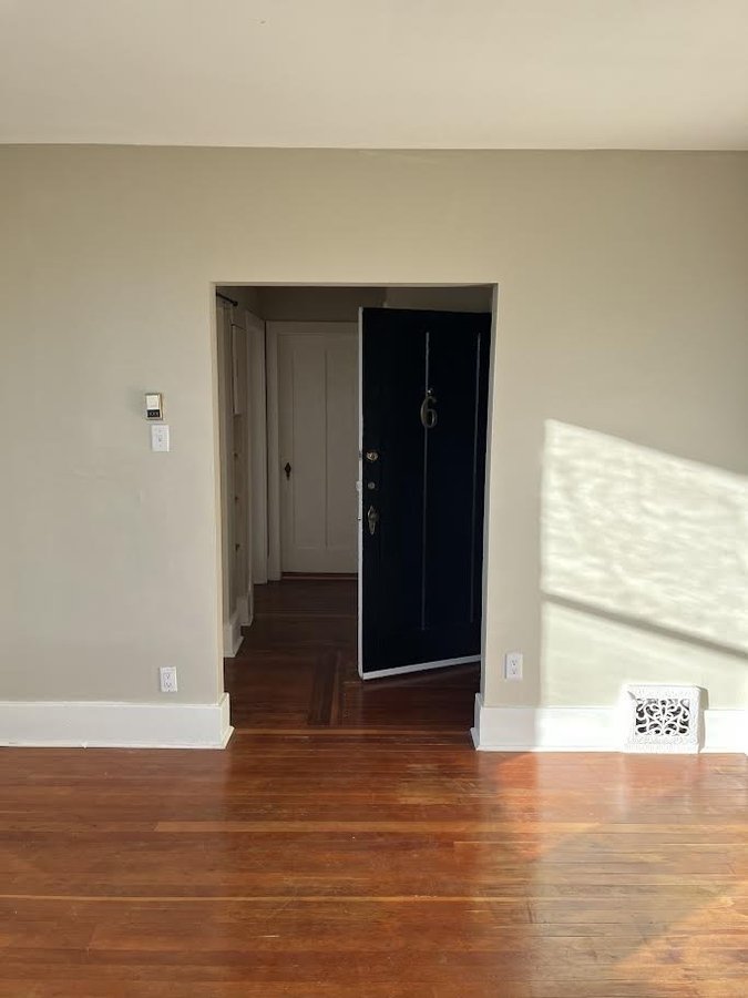 362 10th Street East - Photo 3