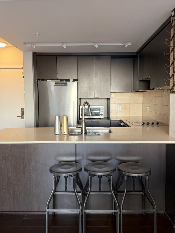 1320 Chesterfield Avenue - Photo 11