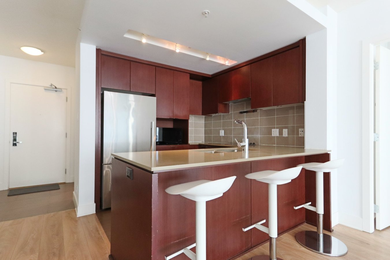 158 13th Street West - Photo 6