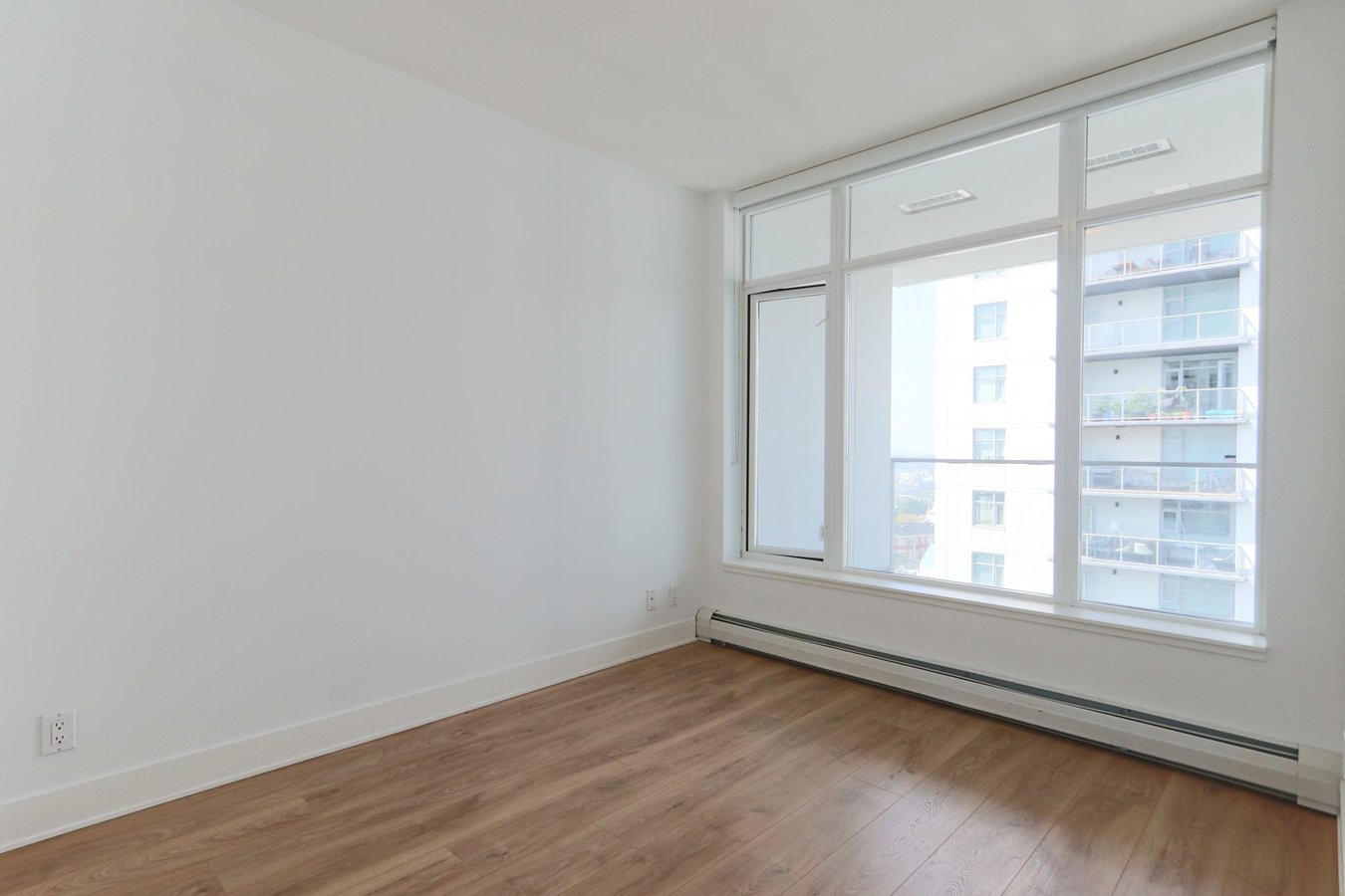 158 13th Street West - Photo 11